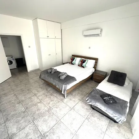 Easybookcy 205 Apartment *